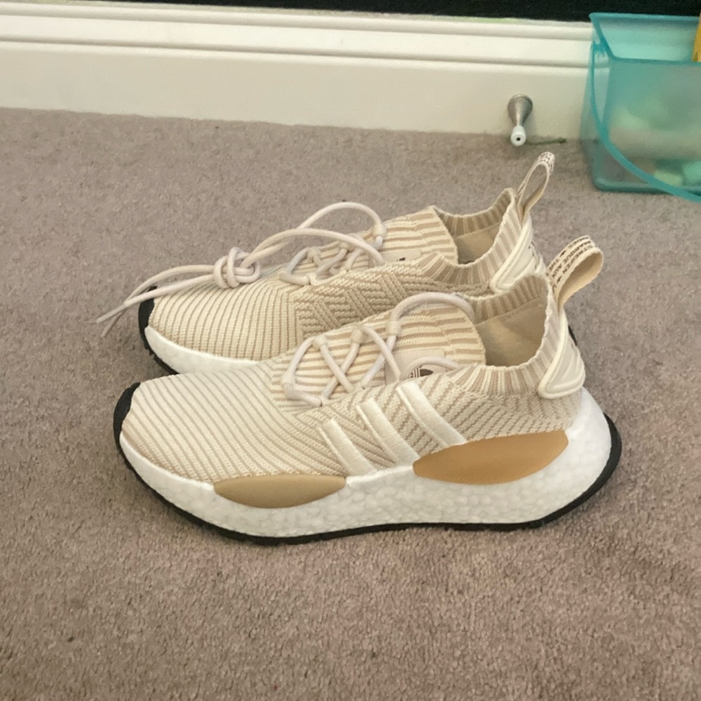 Never worn new woman’s adidas